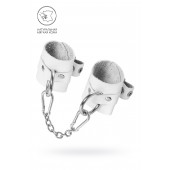 Белые мягкие кожаные наручники с люверсами - Pecado - купить с доставкой в Норильске