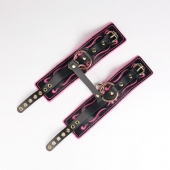 Черные кожаные оковы с розовой строчкой - Crazy Handmade - купить с доставкой в Норильске