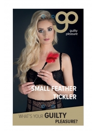 Пластиковая метелочка с красными пёрышками Small Feather Tickler - 32 см. - Blush Novelties - купить с доставкой в Норильске
