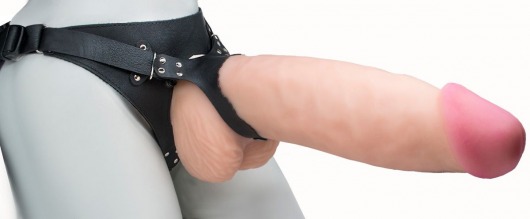 Телесный реалистичный фаллоимитатор на черных трусиках Real Big Strap-On - 34,5 см. - LOVETOY (А-Полимер) - купить с доставкой в Норильске
