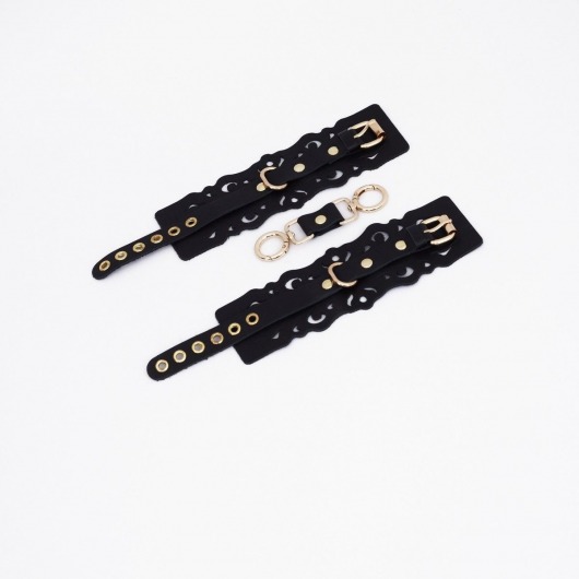Черные кожаные наручники с узорами и золотистой фурнитурой - Crazy Handmade - купить с доставкой в Норильске